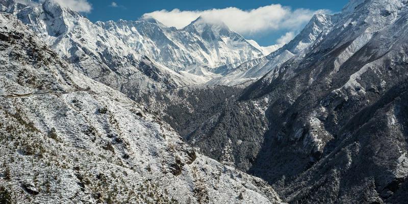 从Unity到虚幻5:手游与独立游戏开发者的技术选型终极指南