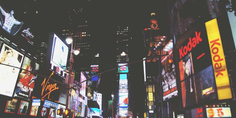 次世代主机硬件架构深度解读：SSD、光线追踪与可变刷新率如何重塑游戏体验